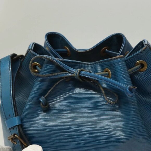 LOUIS VUITTON Epi Petit Noe Shoulder Bag Blue M44105 LV Auth 128576 - Picture 10 of 16